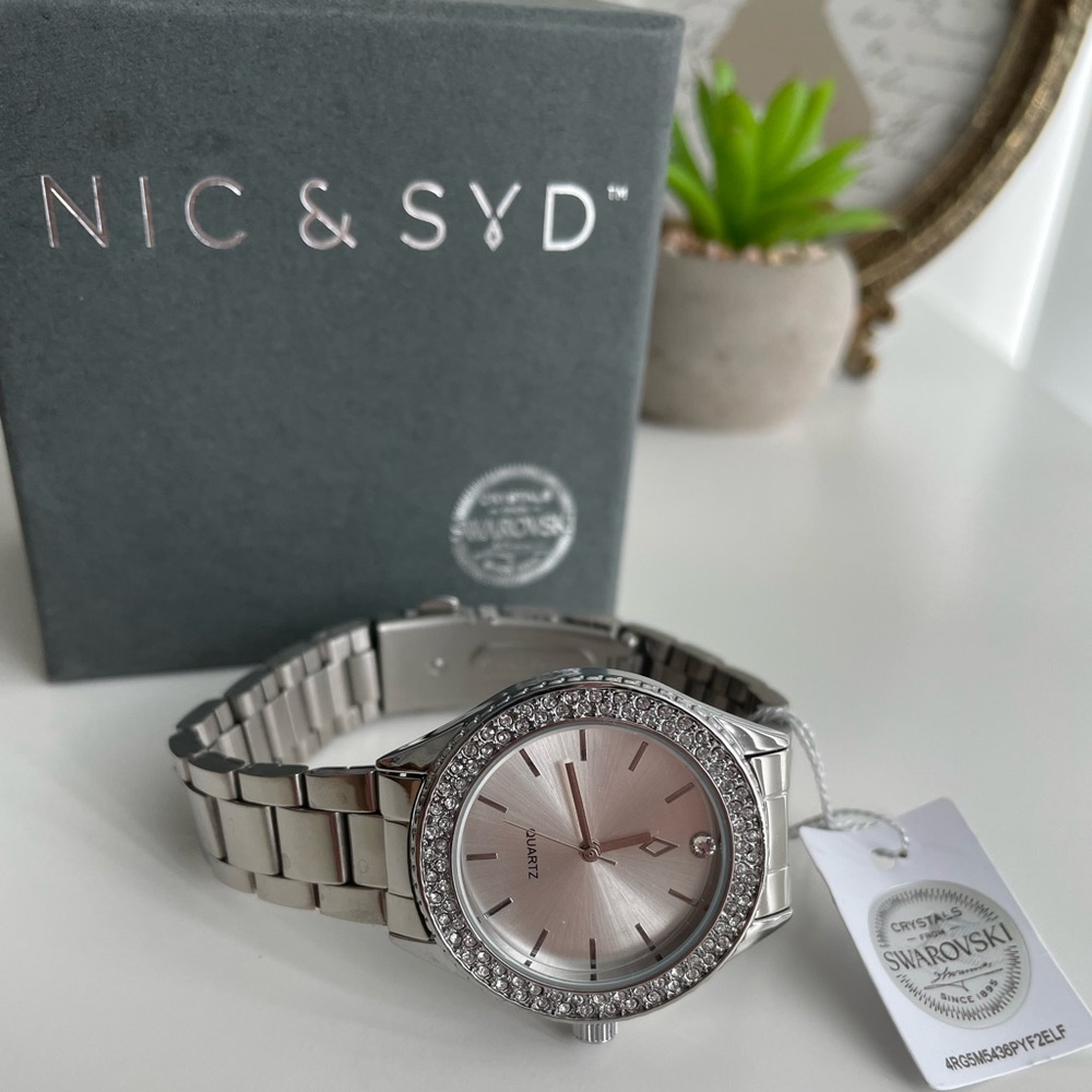 Nic & Syd Silver Swarovski Crystals Diva Women's Watch. Stainless steel. New